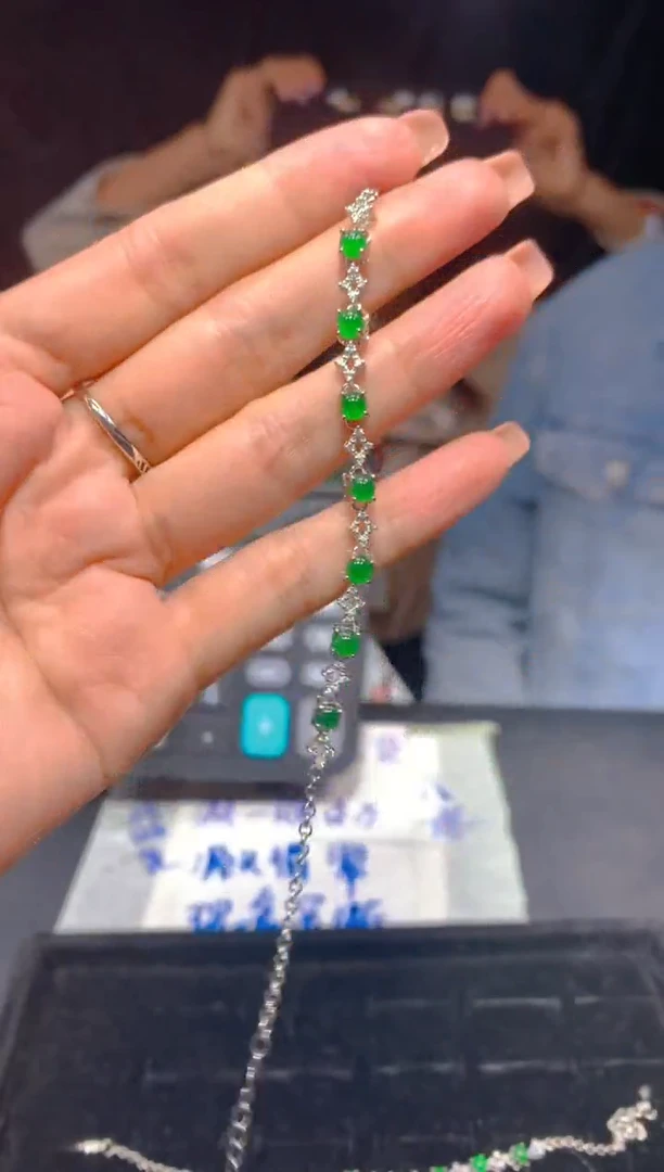 【闪购商品】定制翡翠未镶嵌126多样性发货（发其一）