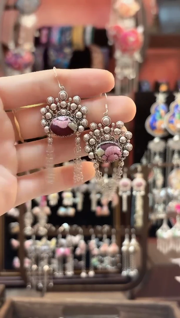 织绣云织谣民族风精美饰品   115*