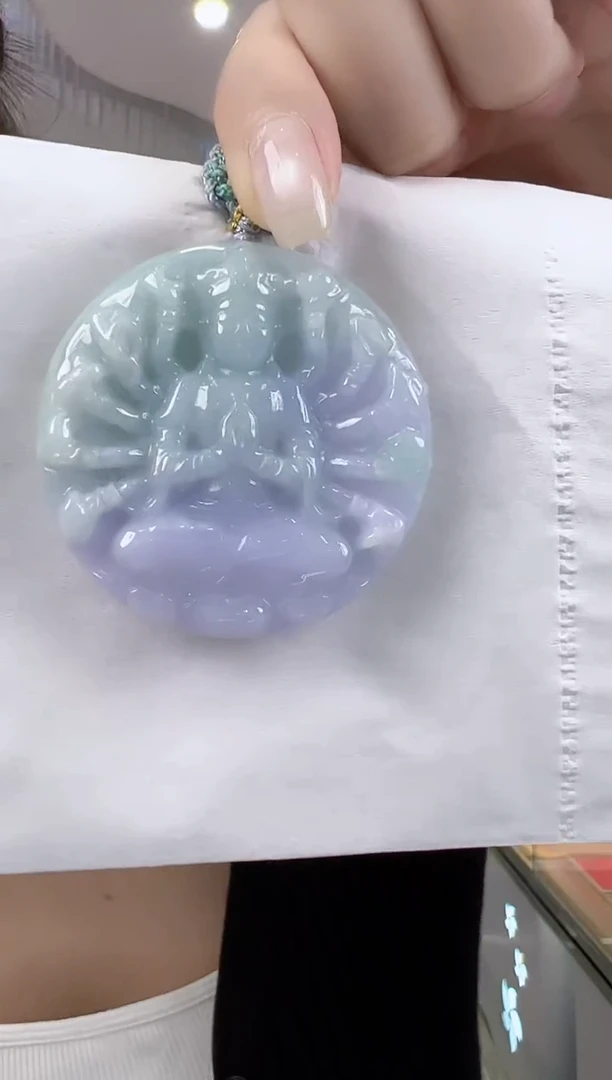 吊坠(不含链)未镶嵌翡翠天然翡翠孤品千手观音