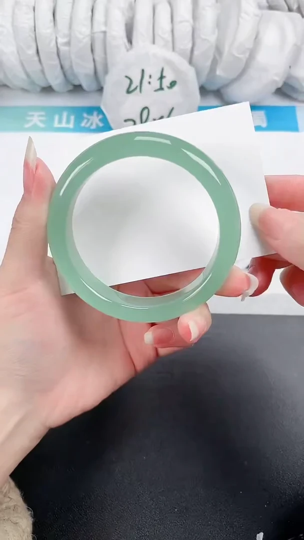 【闪购商品】石英质玉手镯未镶嵌230-61