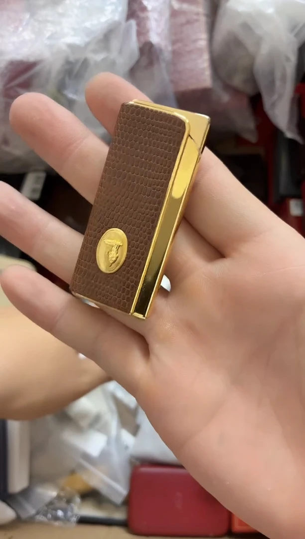 楚萨迪皮面打火机