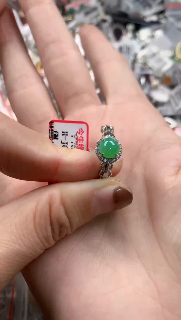 银S925镶嵌戒指翡翠10 10 10    9