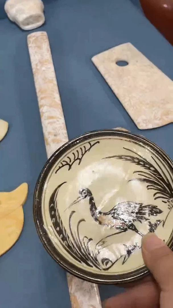 瓷片莲*翁瓷器瓷器瓷器瓷器瓷器瓷器瓷器