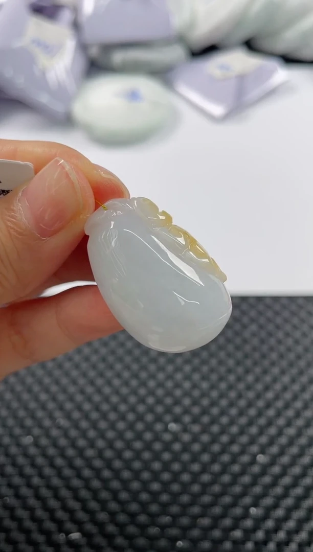 颈饰未镶嵌翡翠8341 福瓜