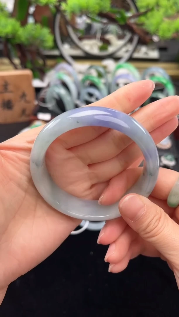 未镶嵌手镯翡翠手镯