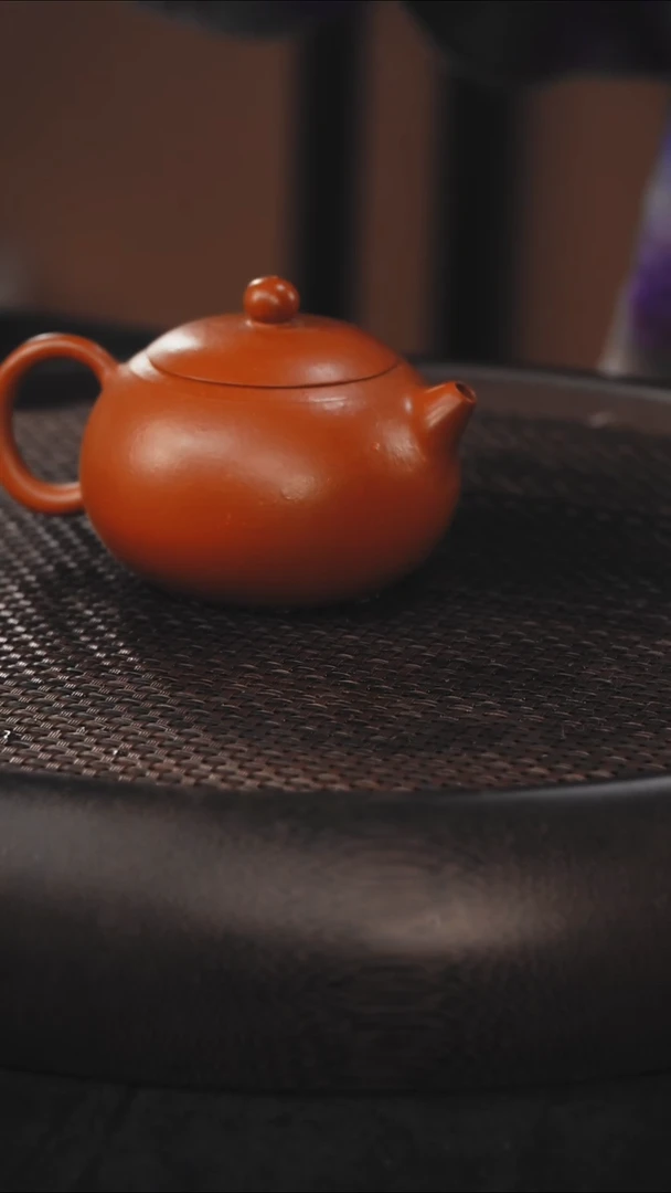 茶壶紫砂西施 鱼籽朱泥