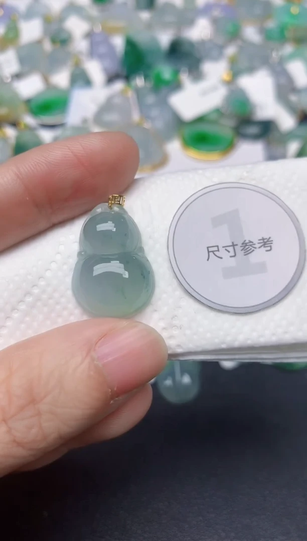 颈饰18K金镶嵌翡翠天然缅甸A货翡翠