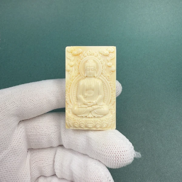 E6445天然猛犸牙雕刻牌 支持鉴定 假一罚四