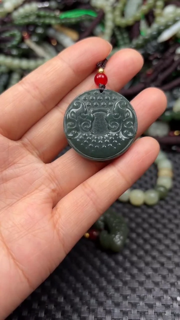 【闪购商品】和田玉颈饰未镶嵌.