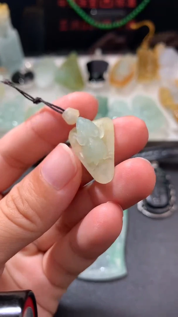 未镶嵌定制翡翠
