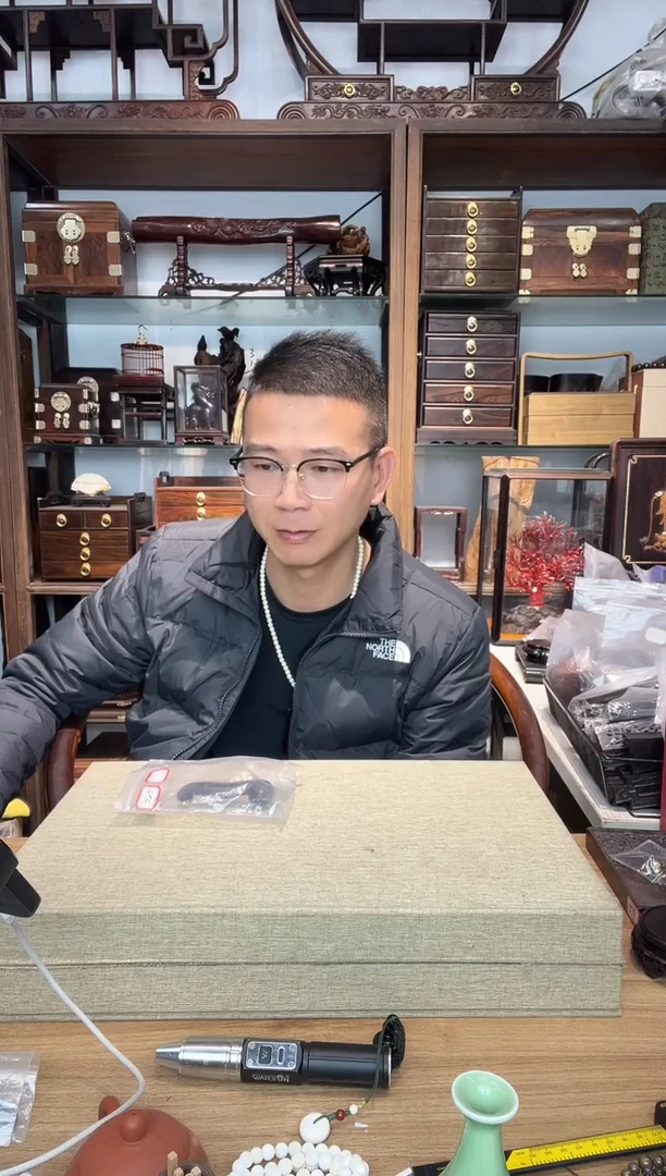 乌木类书架向*龙679花色茶叶罐