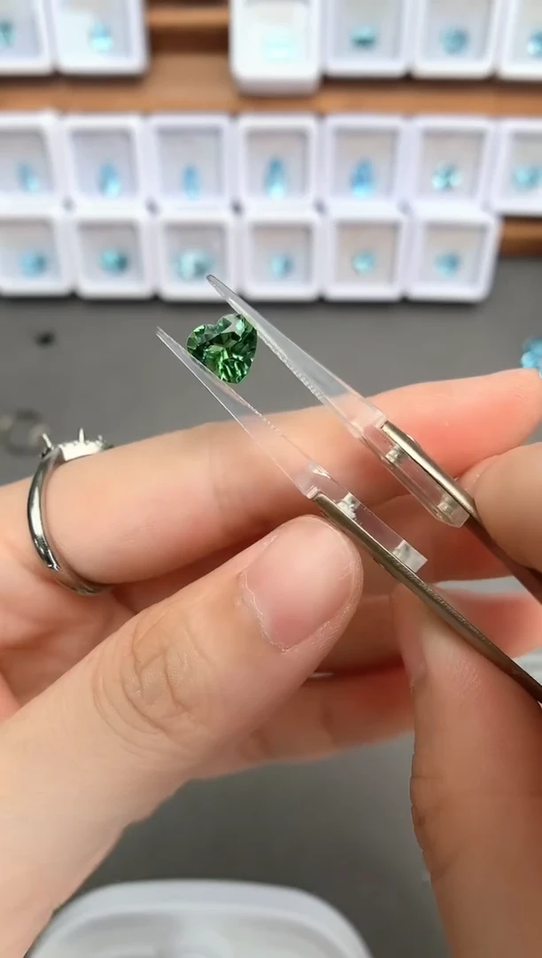 未镶嵌裸石定制碧玺1.37ct
