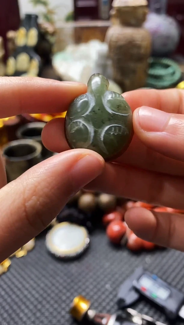 未镶嵌和田玉挂件龟