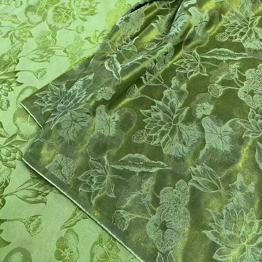 绿色好运连连真丝香云纱油丝面料新中式旗袍连衣裙马甲服装面料