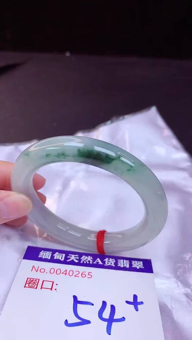 翡翠手镯未镶嵌54+