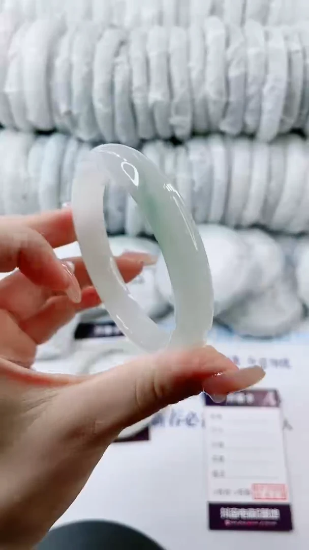 【闪购商品】石英质玉手镯未镶嵌0397492023-多样性发货