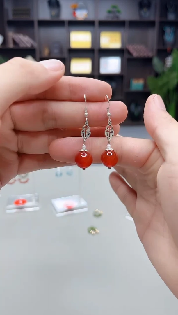 银S925镶嵌耳钉玛瑙/玉髓230000