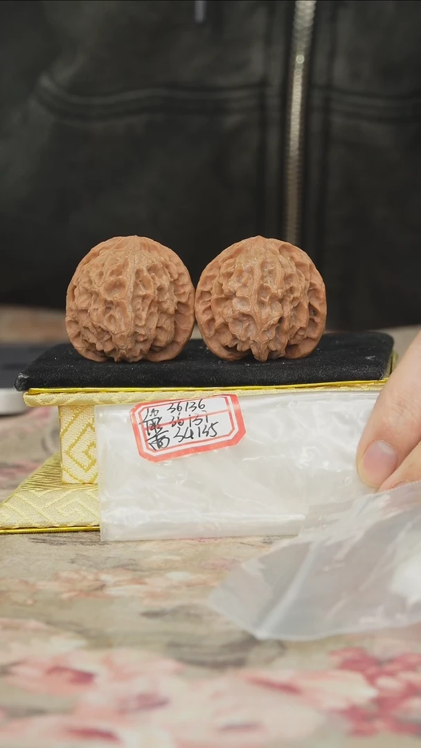 把件文玩核桃苹果园