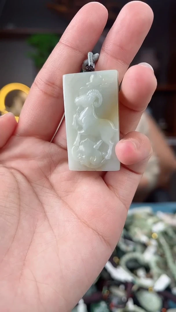【闪购商品】和田玉（糖玉）颈饰未镶嵌多样性发货，一物一拍