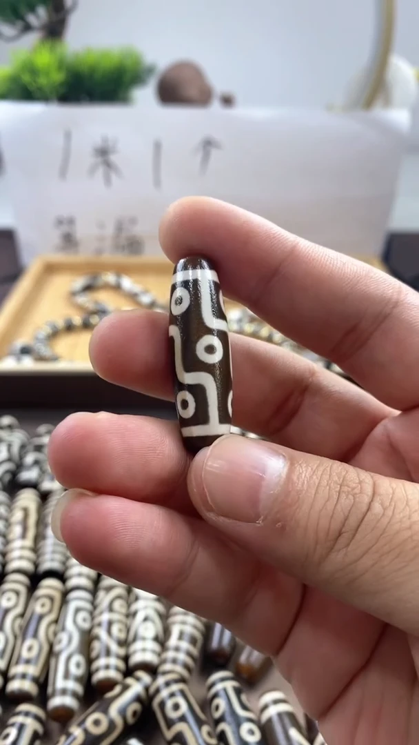 玛瑙/玉髓散珠半****?天珠