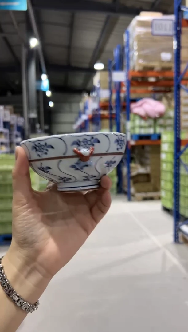 瓷片割草花一閑人　彫茶付 小