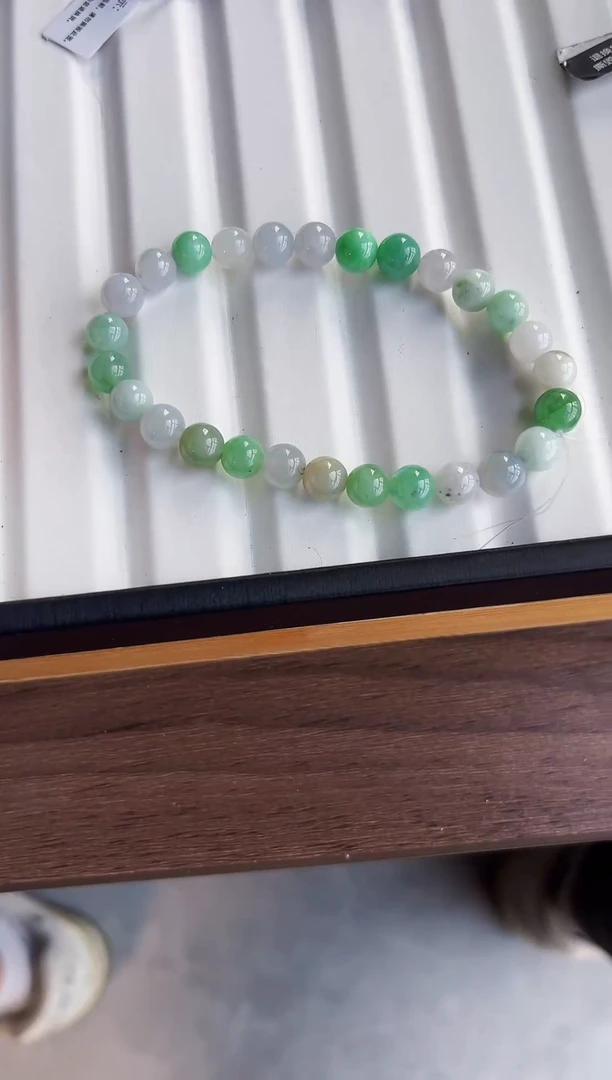 散珠翡翠翡翠手串卡8   有瑕疵