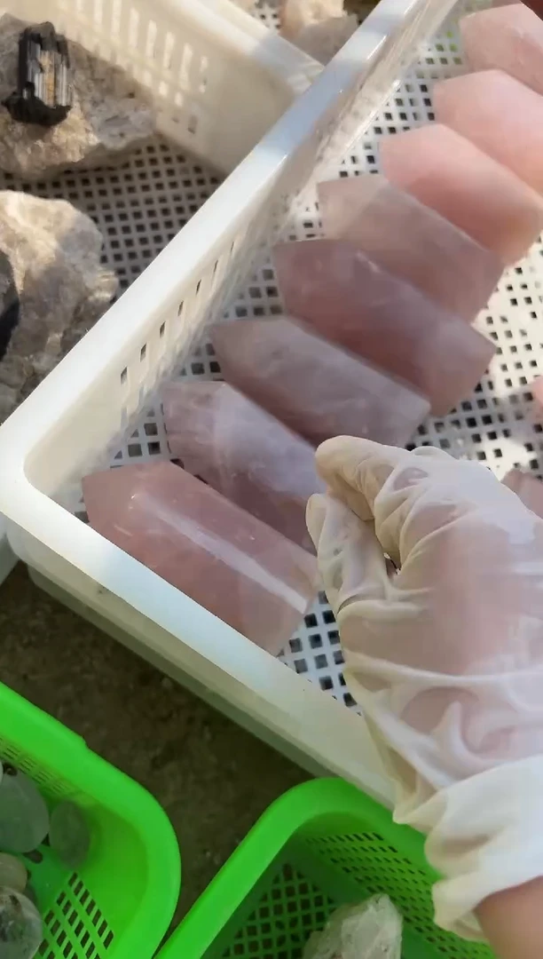 【闪购商品】水晶摆件未镶嵌粉水晶柱子多样性发一个 灯座