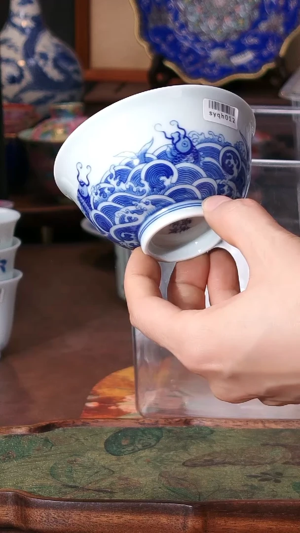 景德镇纯手手绘（有瑕无瑕默认有瑕）无礼盒