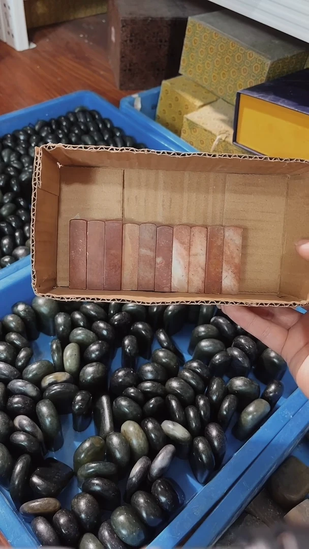 老挝石峰**扬瑕疵不规则章