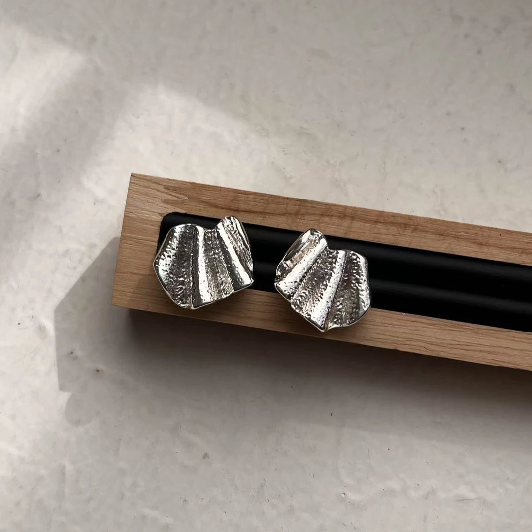 合金耳饰 SITUOO饰图小众设计款“风衣”不规则颗粒感欧美简约耳饰