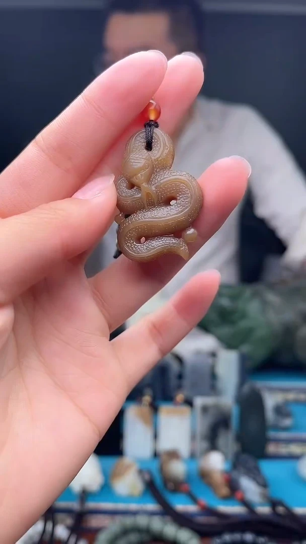 未镶嵌和田玉挂件1