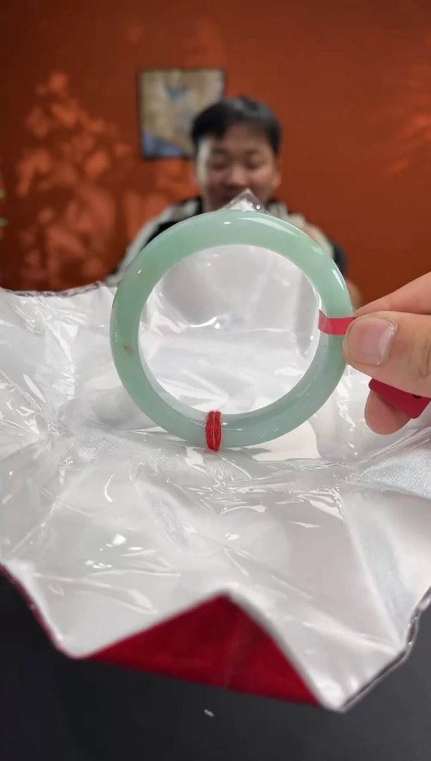 未镶嵌手镯翡翠翡翠手镯