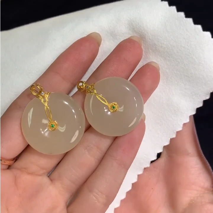 【逍遥精选】18K和田玉藕粉平安扣吊坠*061/28/多样性发/1件