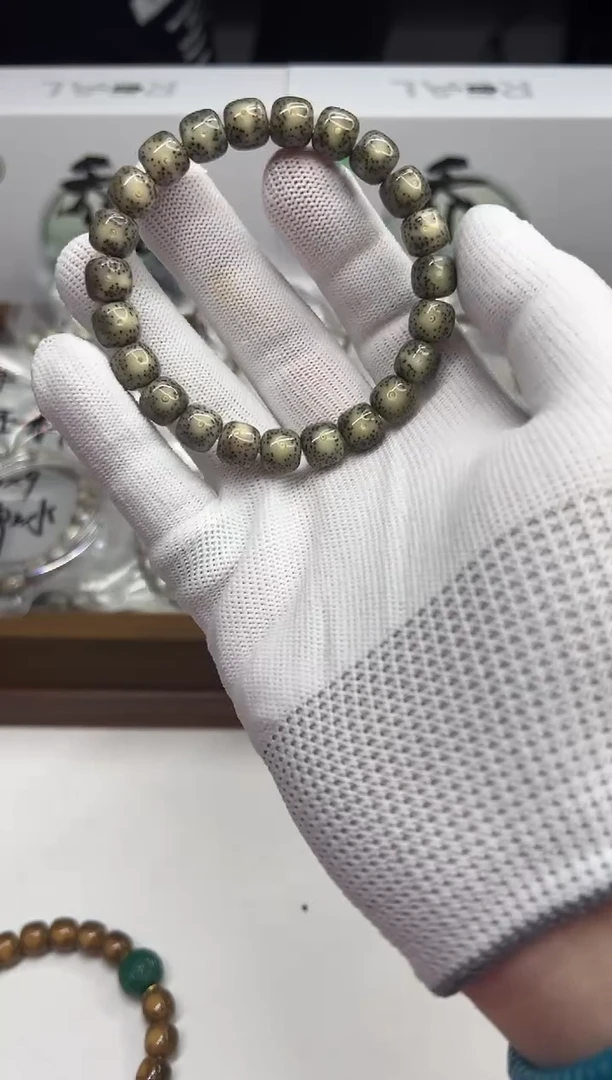 星月菩提手串105 石玉料糯冰灰10*9mm