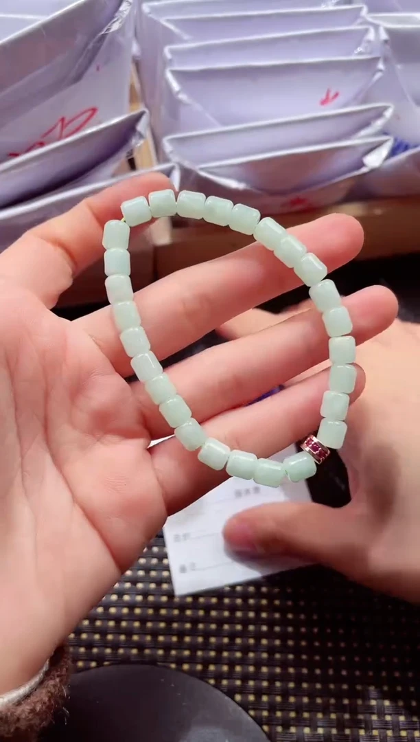 颈饰未镶嵌翡翠11111