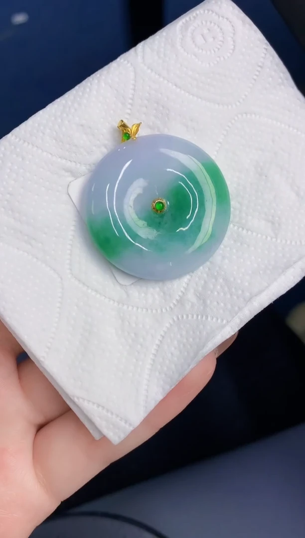 颈饰18K金镶嵌翡翠缅甸天然翡翠A货