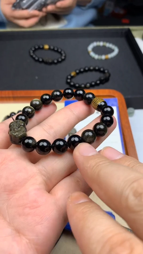 【闪购商品】黑曜岩手链未镶嵌金耀石貔貅手串  多样性发货  发一件