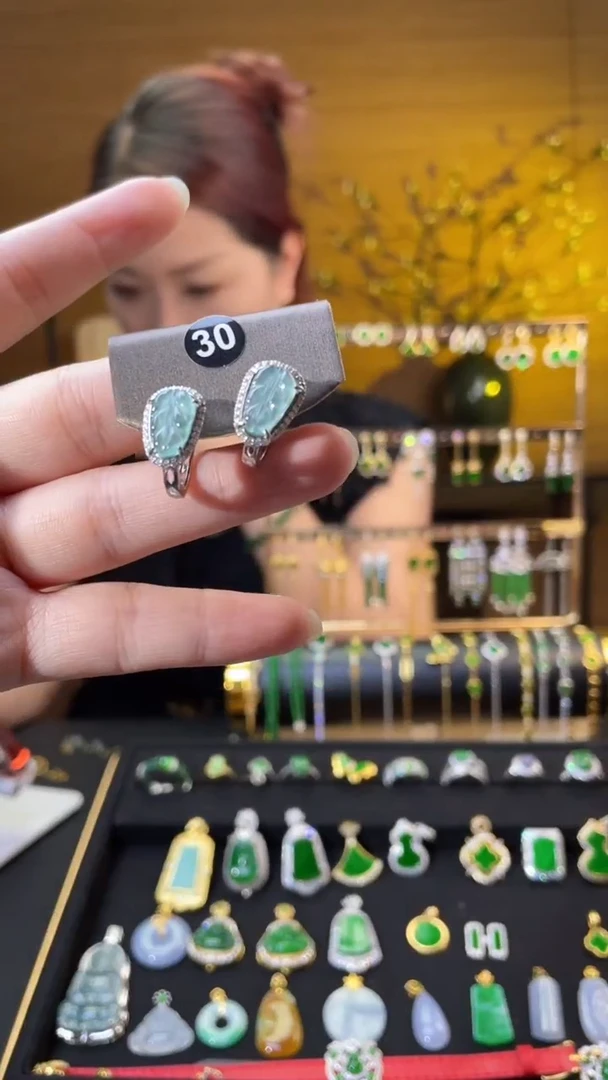 翡翠银S925镶嵌耳饰 翡翠