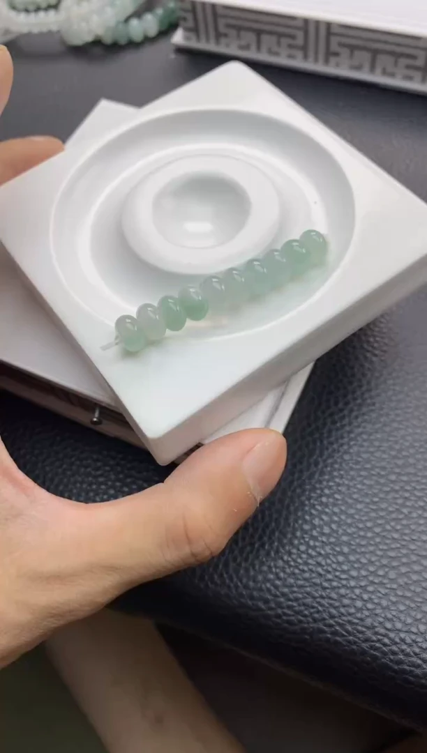 翡翠散珠54天然A货翡翠散珠