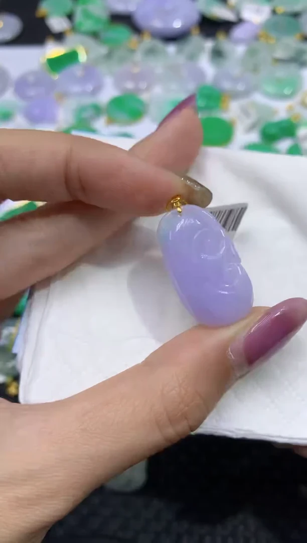 颈饰18K金镶嵌翡翠天然缅甸翡翠A货