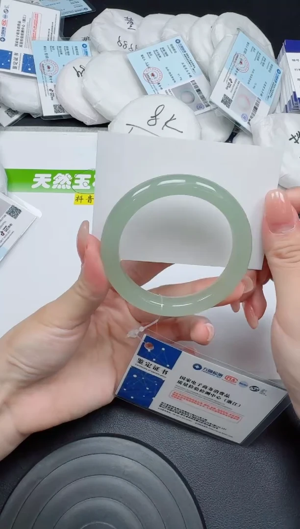 未镶嵌手镯石英质玉071-5152