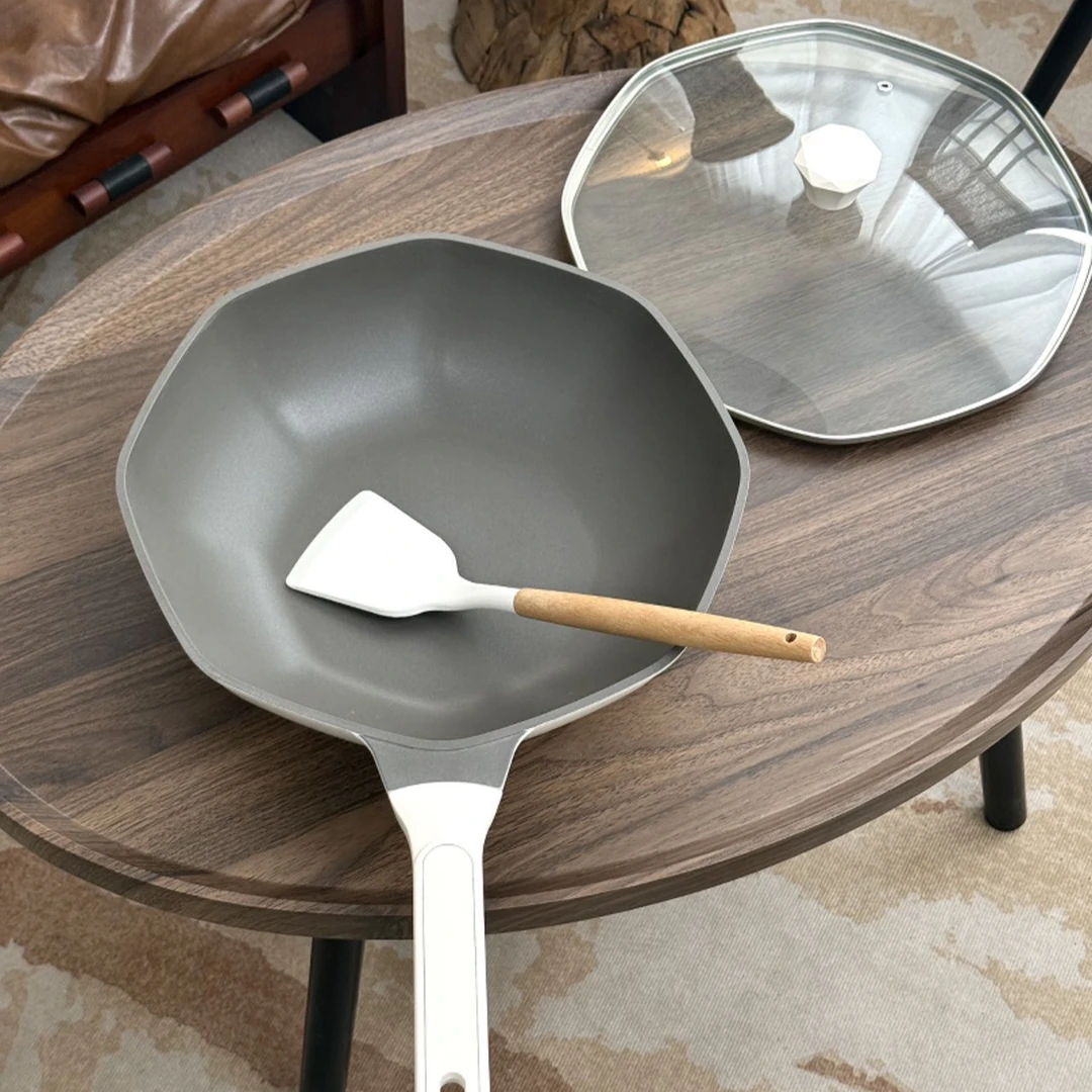 7024 HD 有钛轻铸八角锅（32cm）