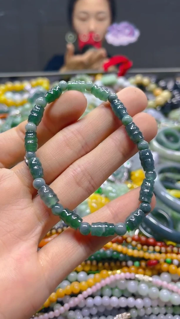 颈饰未镶嵌翡翠4MM