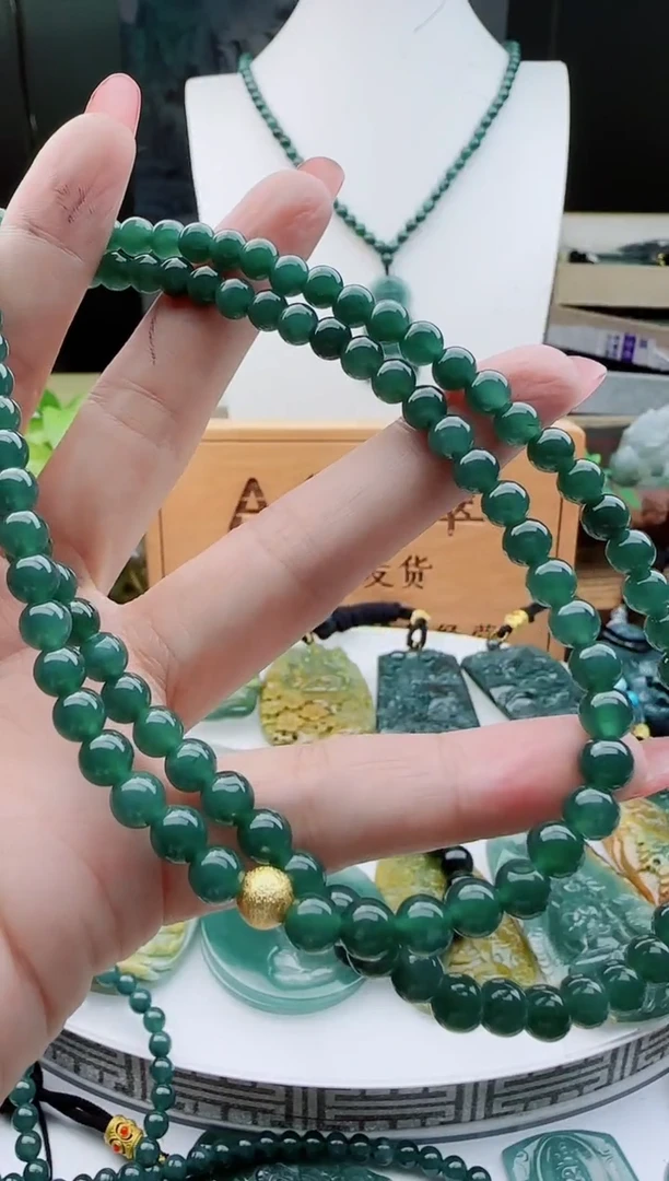 【闪购商品】翡翠颈饰未镶嵌11111111