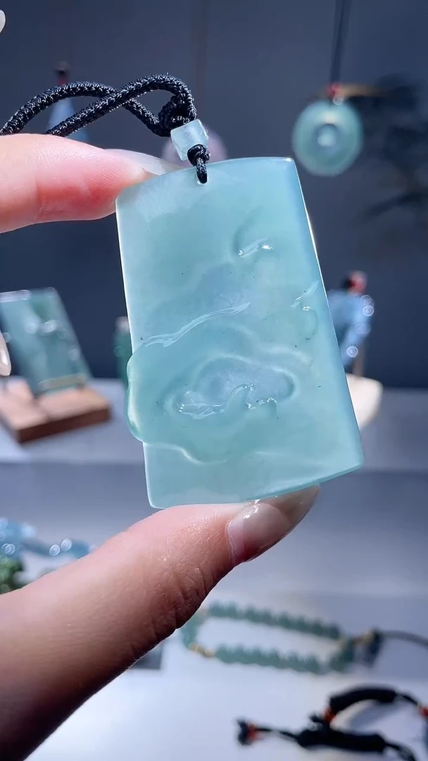 颈饰未镶嵌翡翠悟道