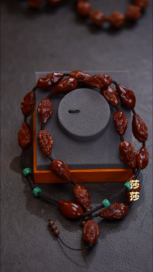手串橄榄核罗汉脖挂