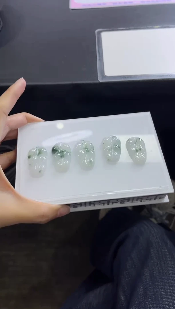 颈饰未镶嵌翡翠K316/多样性发一件/配绳子