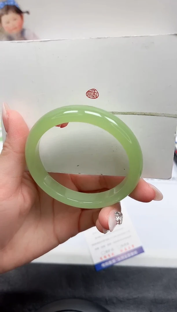 【闪购商品】石英质玉手镯未镶嵌102-59