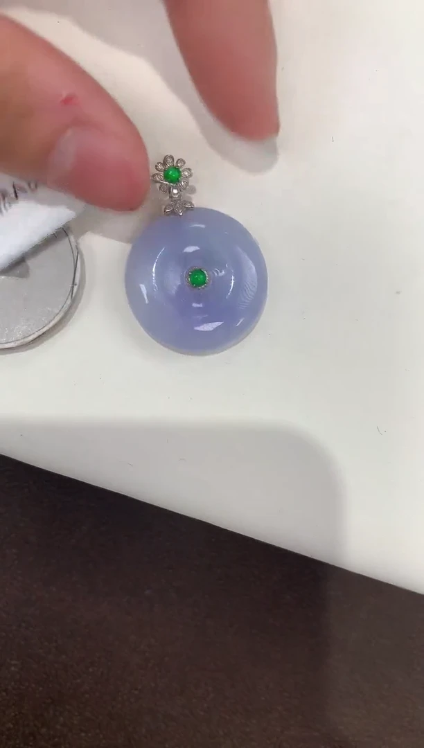 颈饰18K金镶嵌翡翠天然缅甸a货翡翠