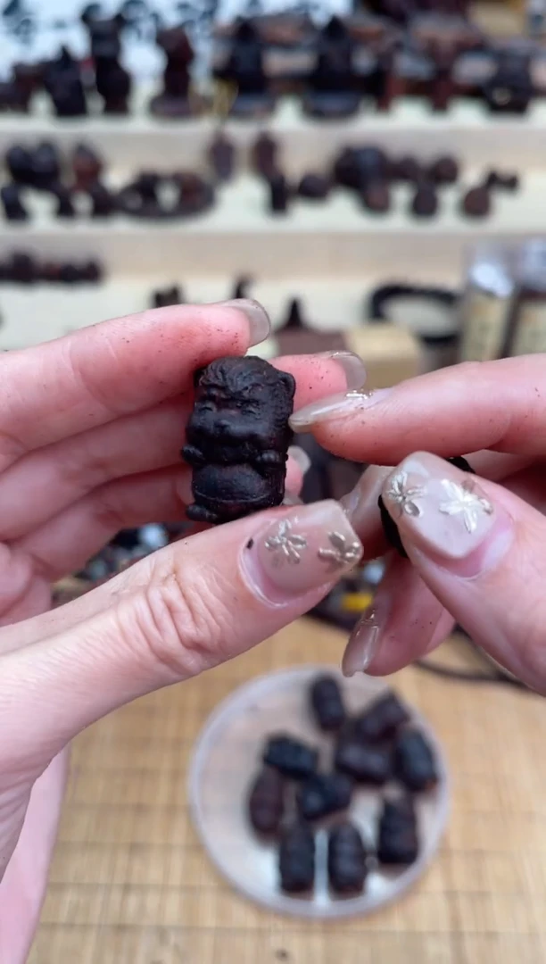 【闪购商品】降真香其他要脸飘花的绿老爷